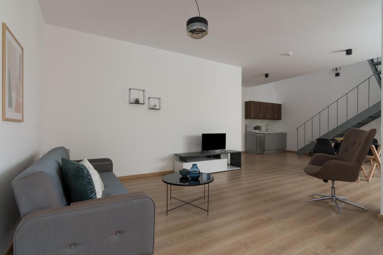 Leochares Lifestyle Apartments - Self Check-In アテネ エクステリア 写真