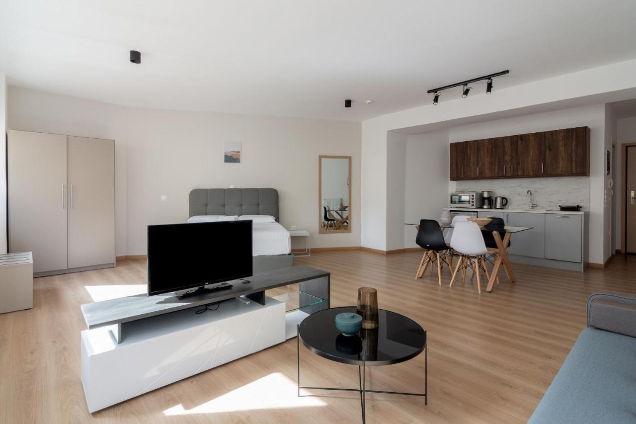 Leochares Lifestyle Apartments - Self Check-In アテネ エクステリア 写真
